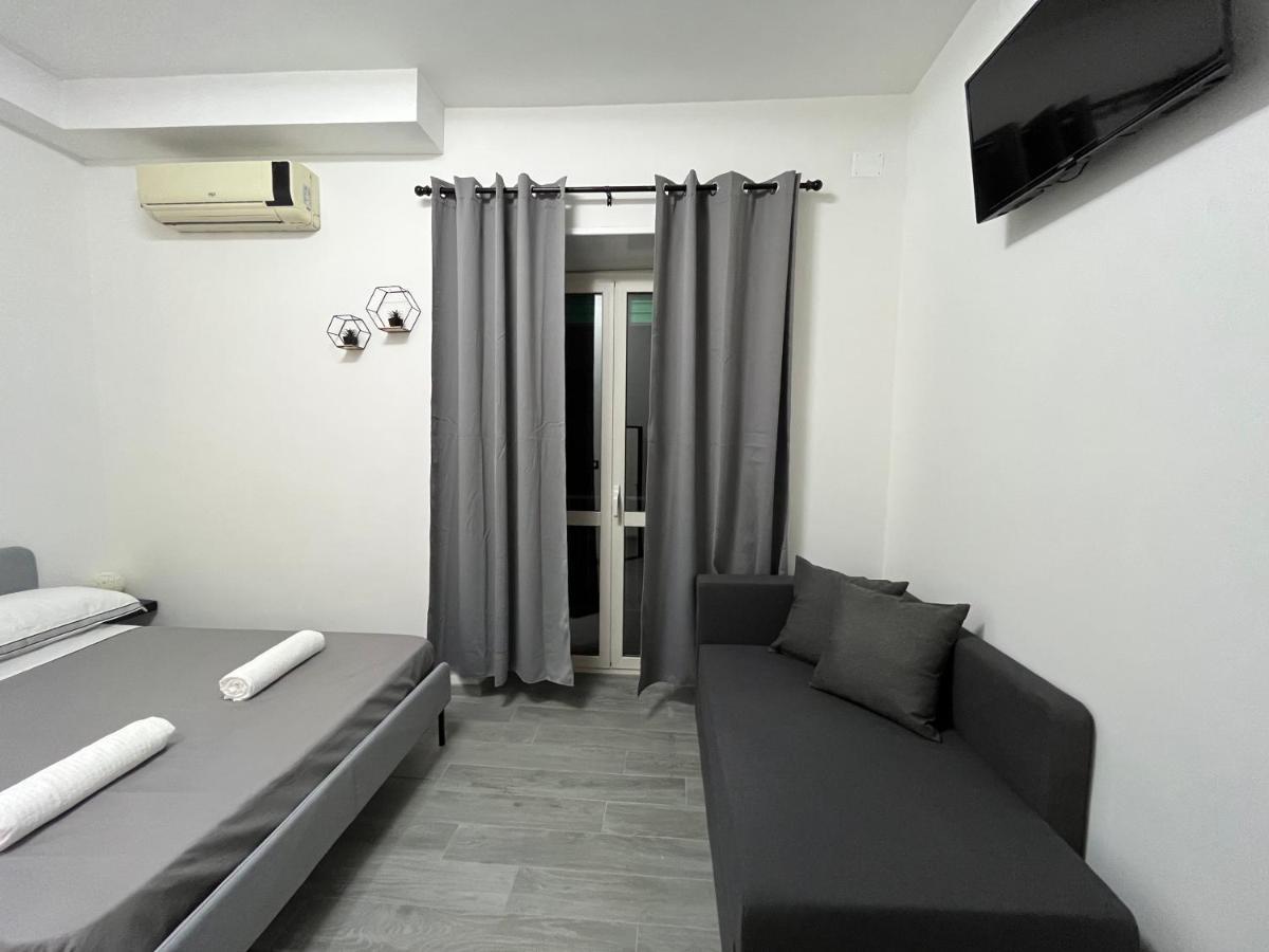 Dm Rome Holiday Εξωτερικό φωτογραφία